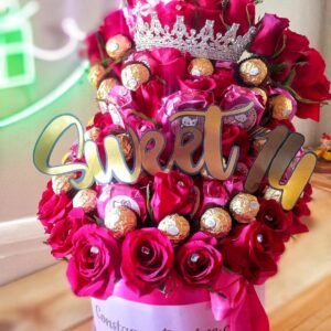 41- CAJA 50 ROSAS + CORONA $190.000_