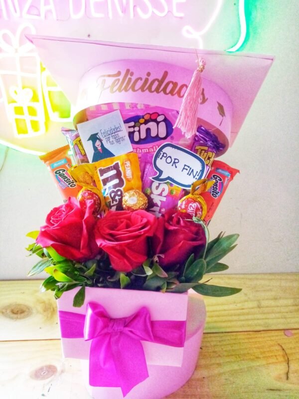 Bouquet rosado con rosas $24.000_